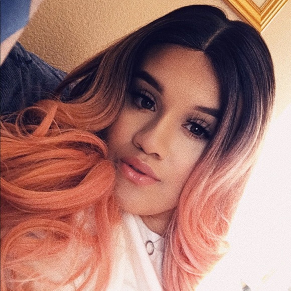 Meet your Posher, Briania - Picture 1 of 1